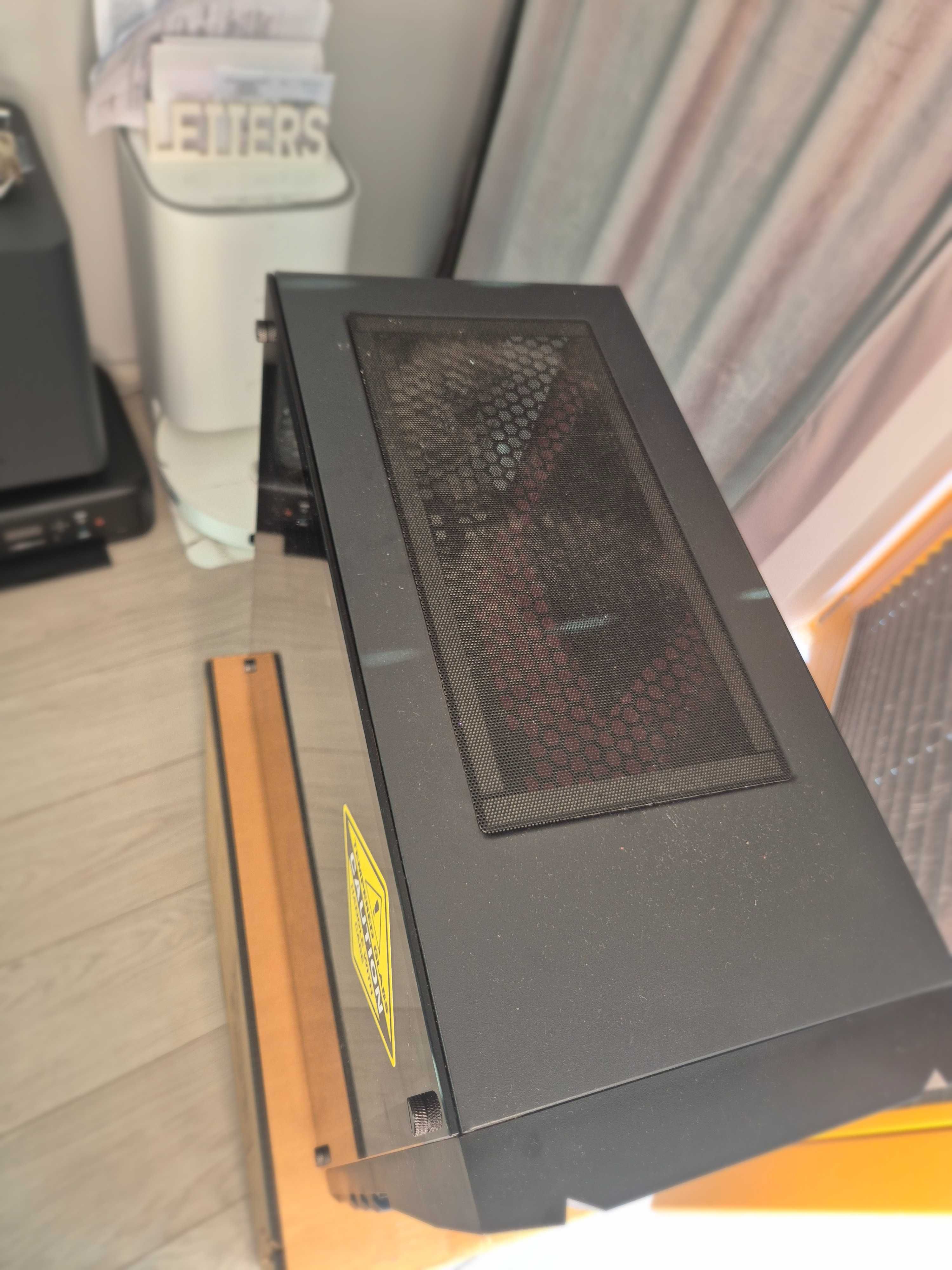 Obudowa PC Sharkoon DG7000-G Red ze szklanym oknem