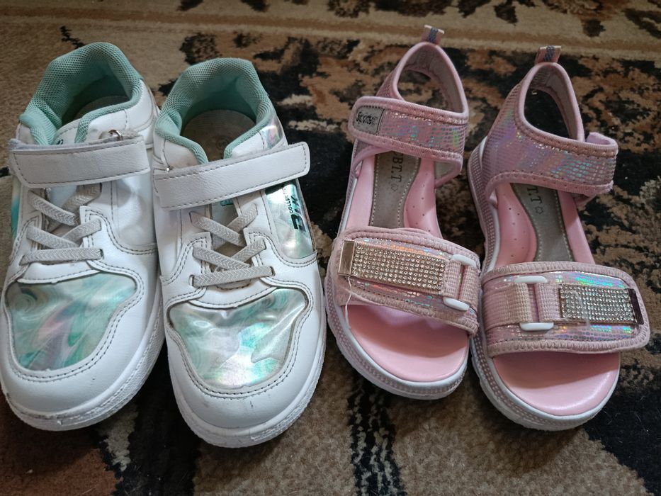 Кеды и босоножки для девочки