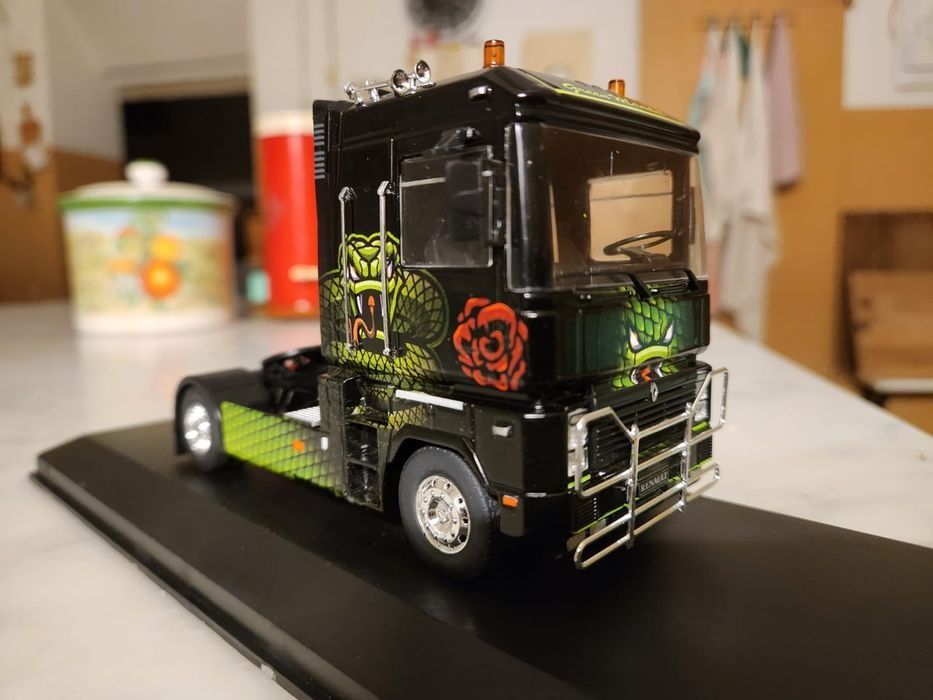 Колекційні вантажівки.Volvo. Man. Iveco. Mercedes. Renault Машинки 1/4