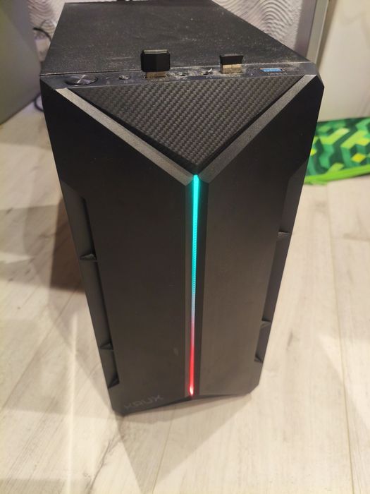 Sprzedam komputer gamingowy wraz z monitorem