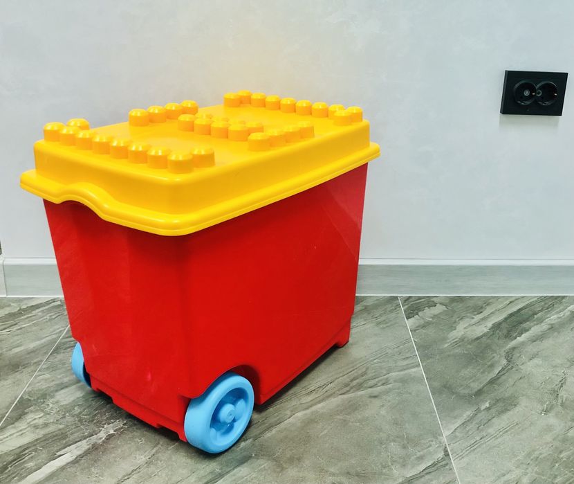 Конструктор MEGA BLOKS великий короб на колесах Канада