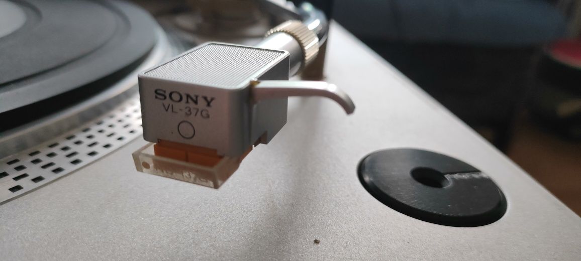 Gramofon Sony PS-333
