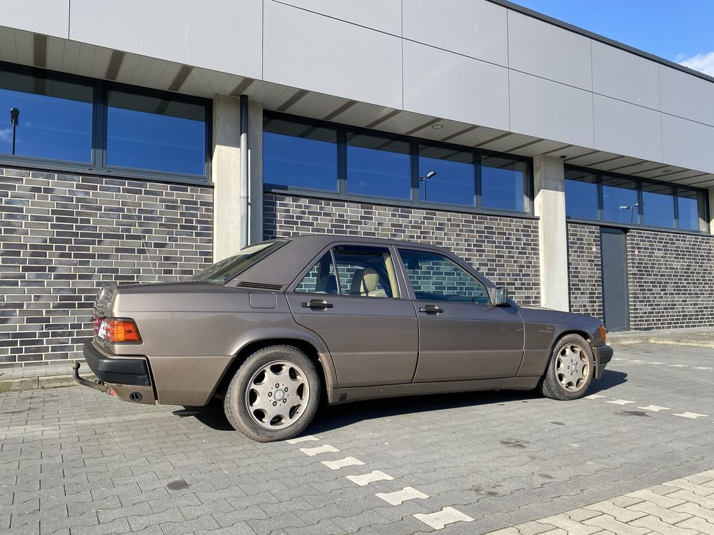 Mercedes Benz W201 190E 1.8 Automat