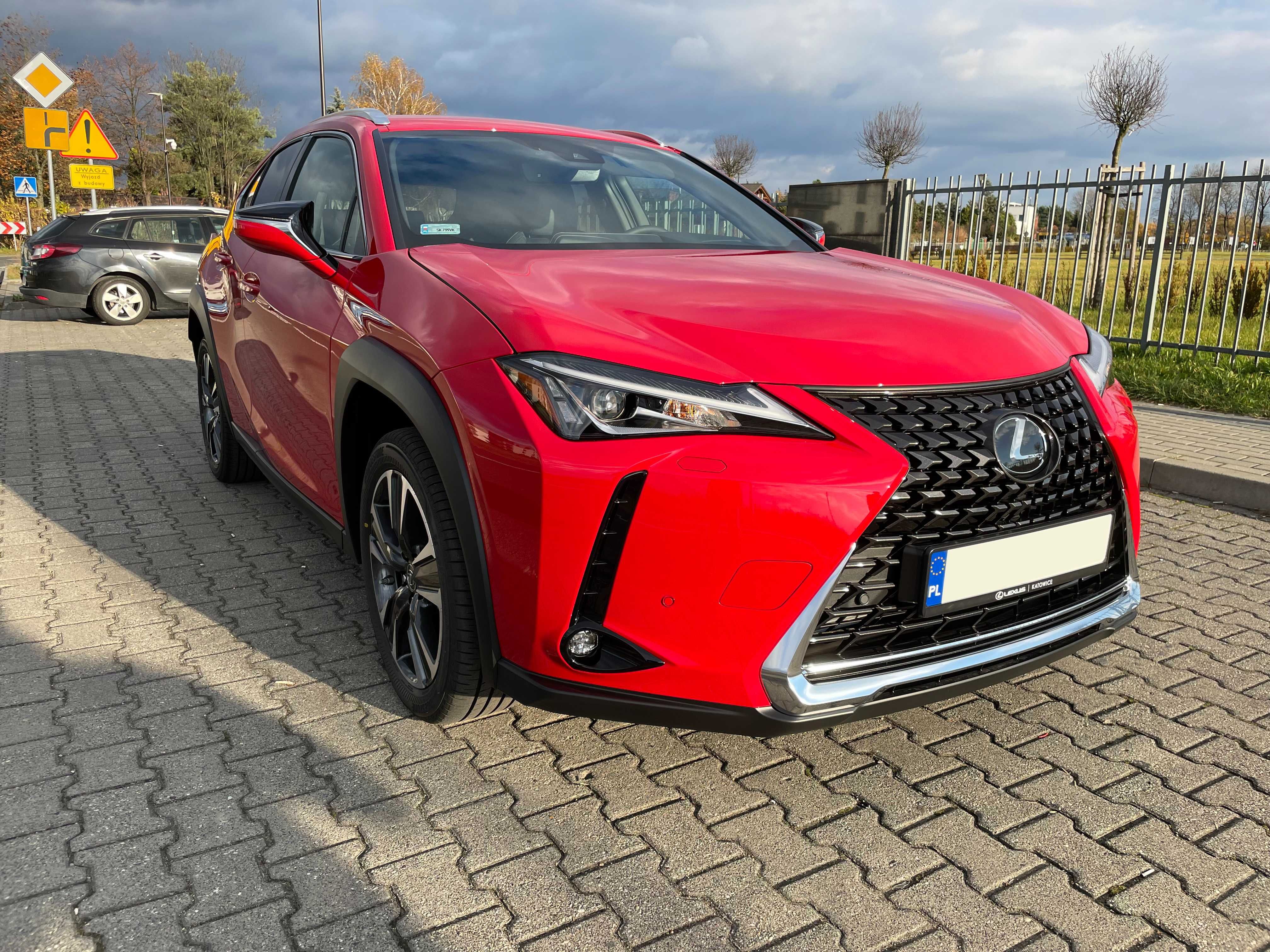 Lexus UX 250h Hybryda wynajem z wykupem w kwocie 3400zł BEZ BIK KRD