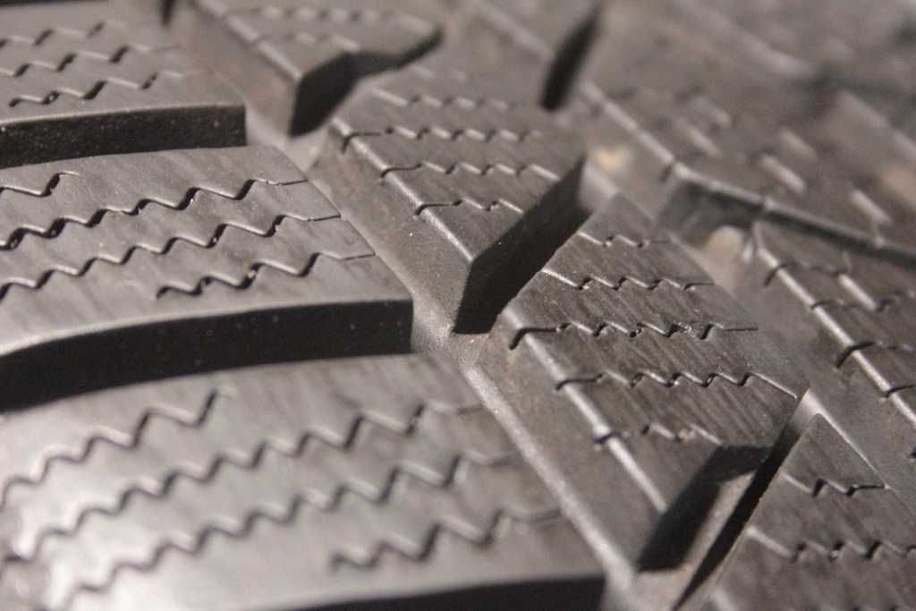 215/55/16 Continental ContiWinterContact TS830P MO M0 215/55 R16 93H