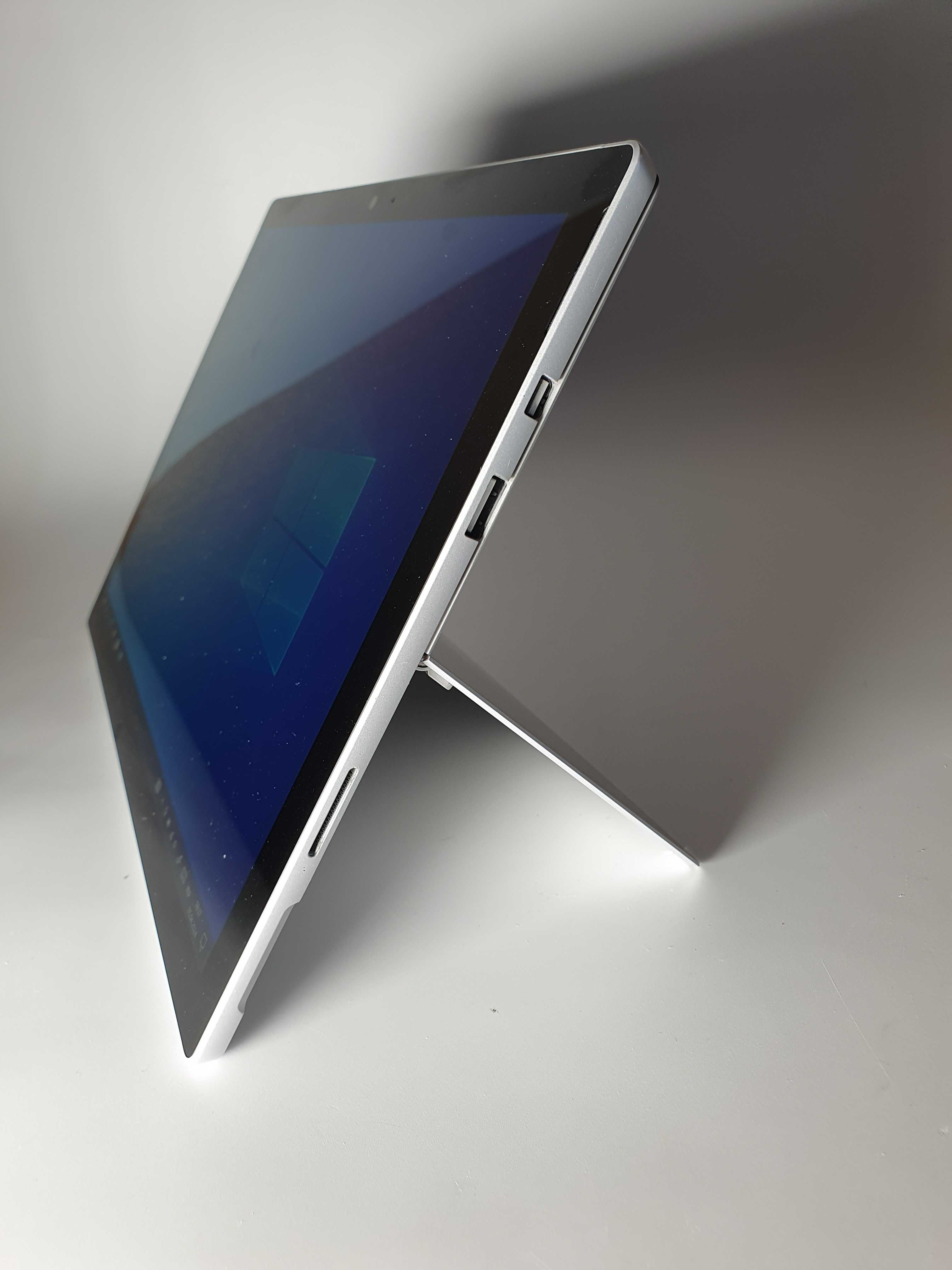 Microsoft Surface Pro 5 Intel m3-7u30 12,3' 4 Gb RAM, SSD 128 Gb