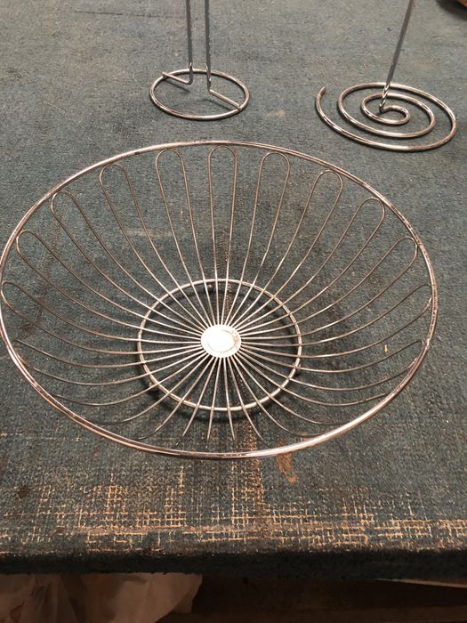 Cesto+suporte para capsulas de café + suporte rolo papel