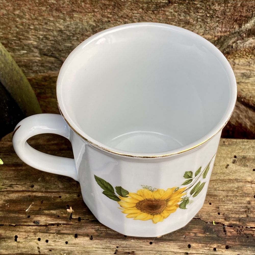 Piękny porcelanowy kubek