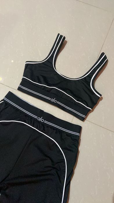 Komplet sportowy alo yoga NOWY S