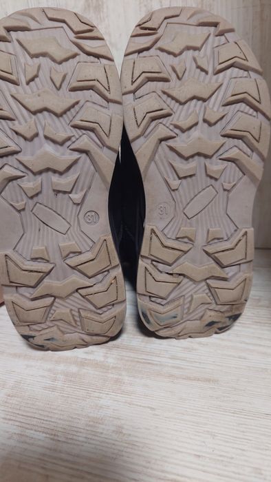 Ботинки зимние термо 31р.на девочку.