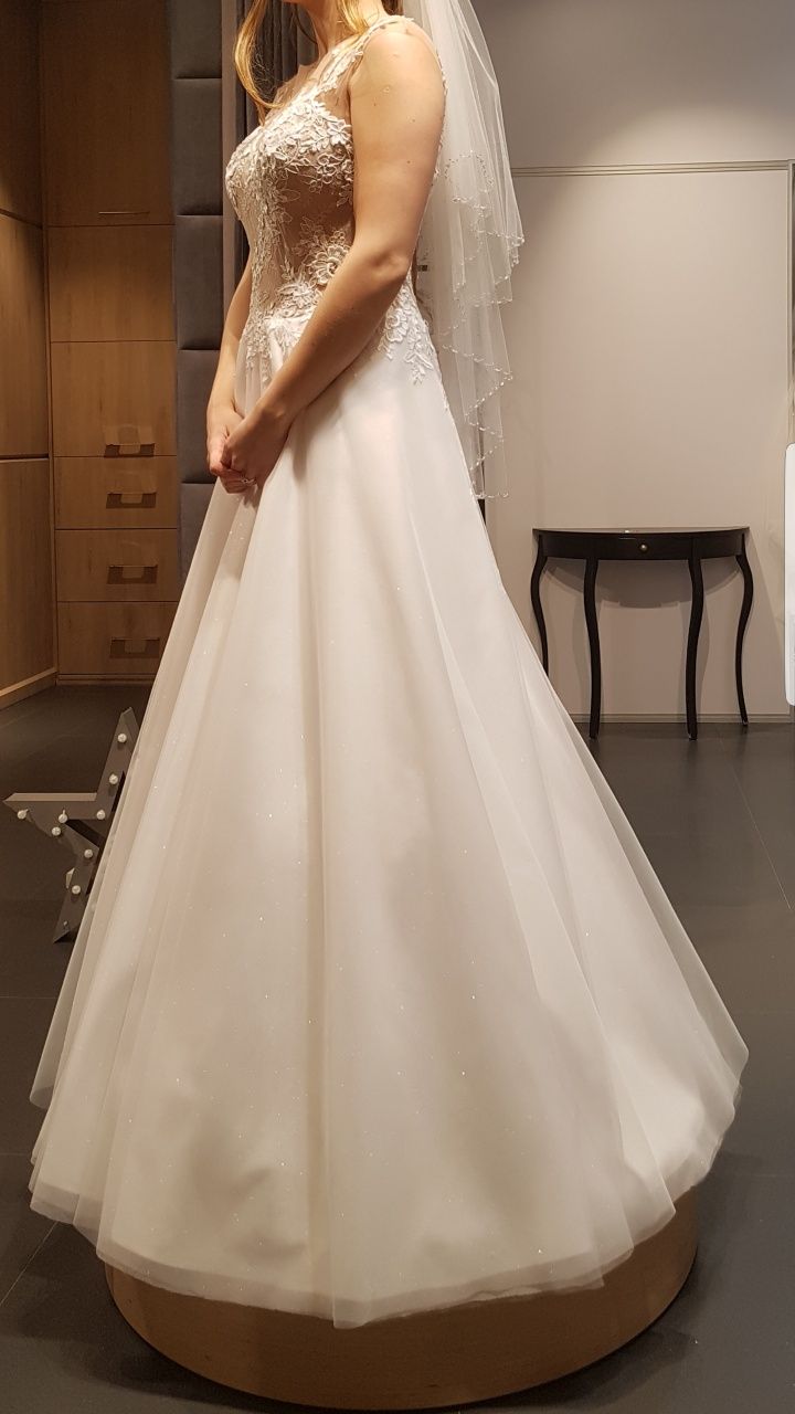 Suknia ślubna rozm.36,38 wzrost 165cm koronkowy gorset model GIZELA
