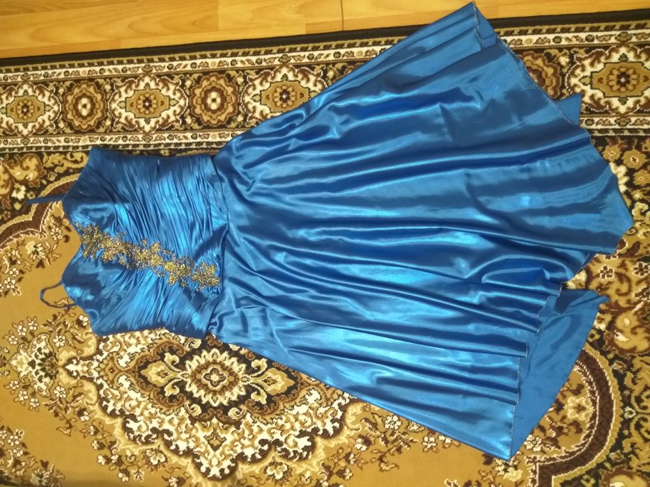 Выпускное и вечернее платье