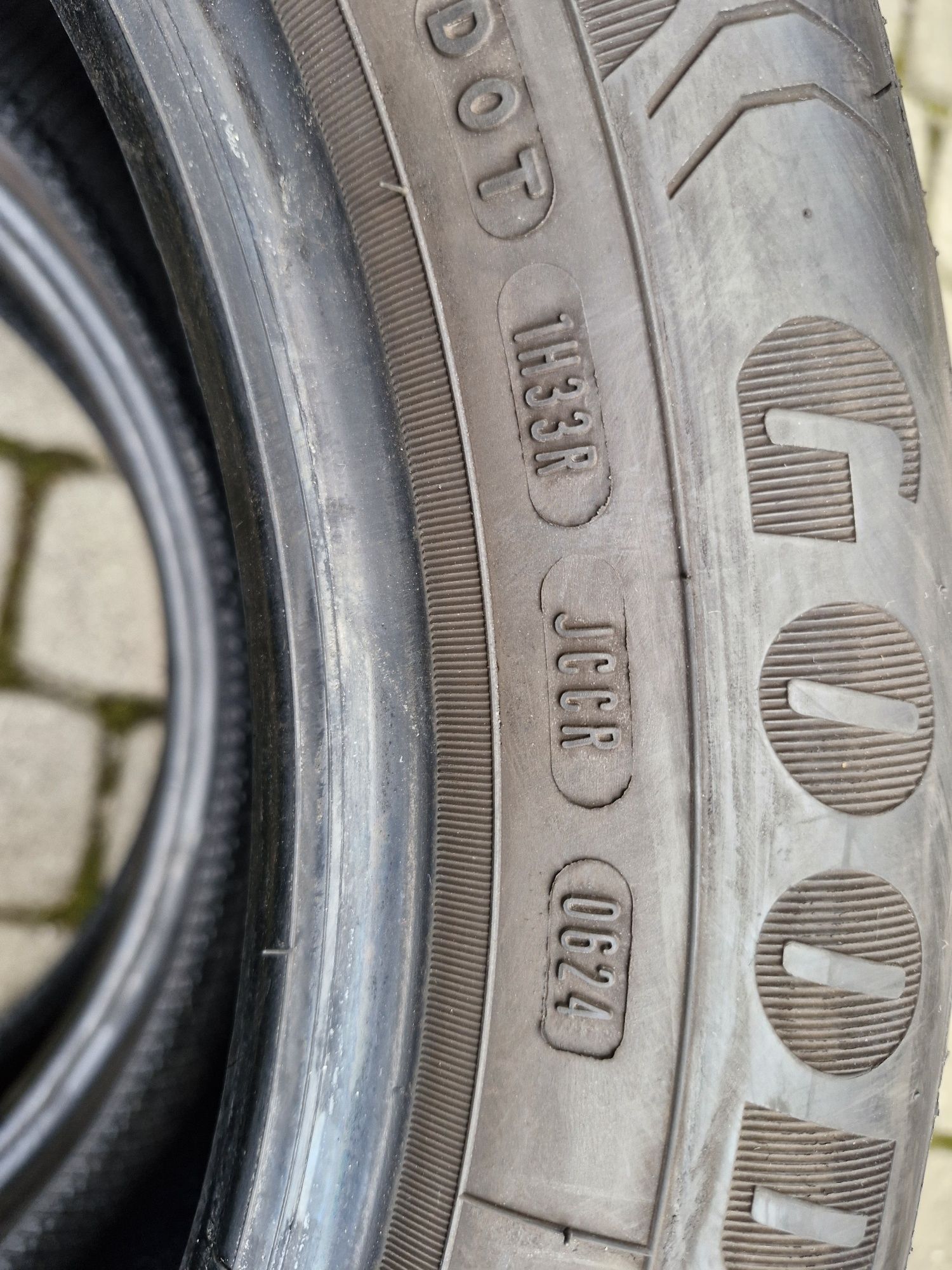 Goodyear efficient grip 215/55 R17 2024r.