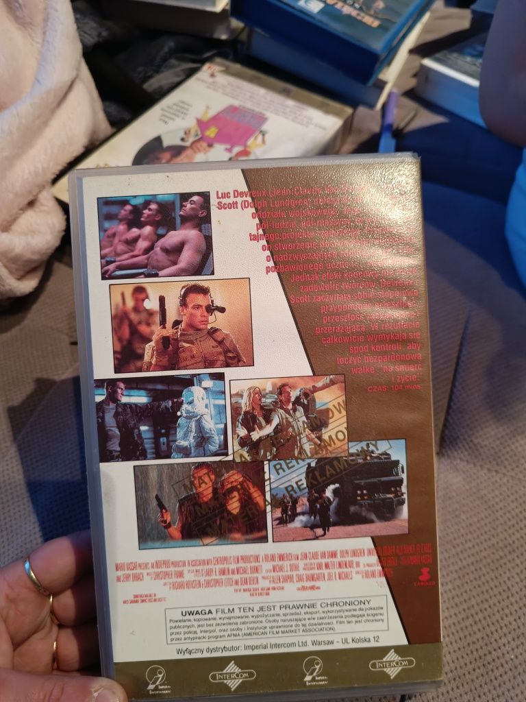 Film video VHS Uniwersalny żołnierz