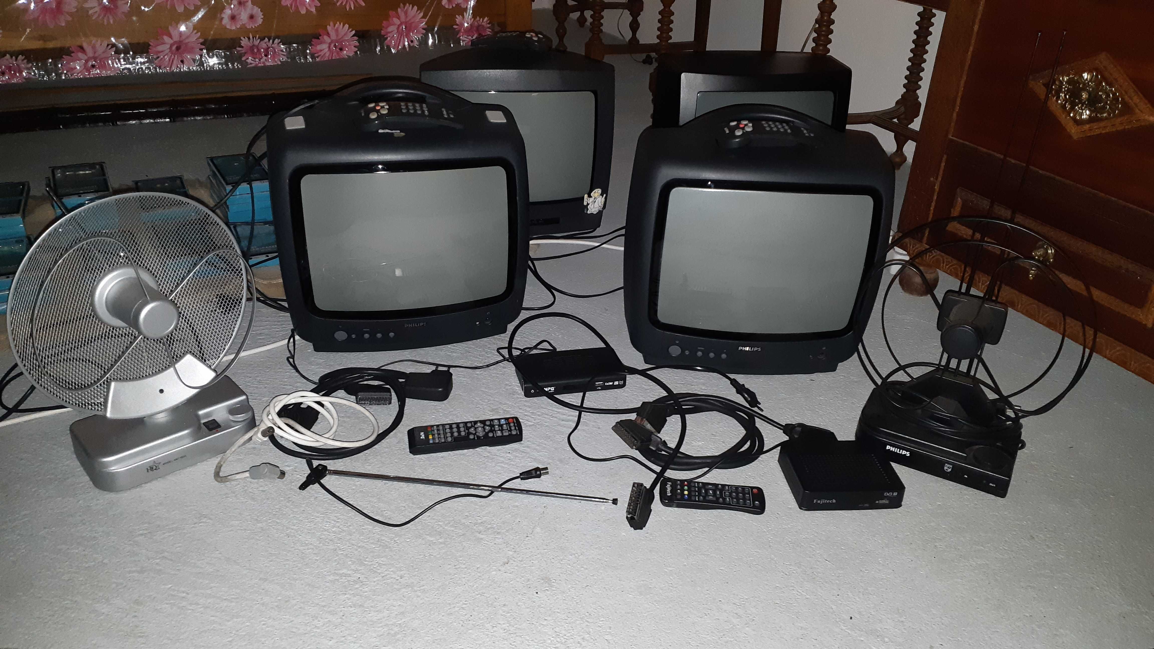 televisão PHILIPS e TDT tenho 4 unidades