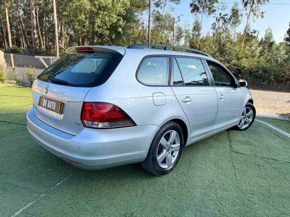 VOLKSWAGEN GOLF VARIANT 1.6 TDI 105CV