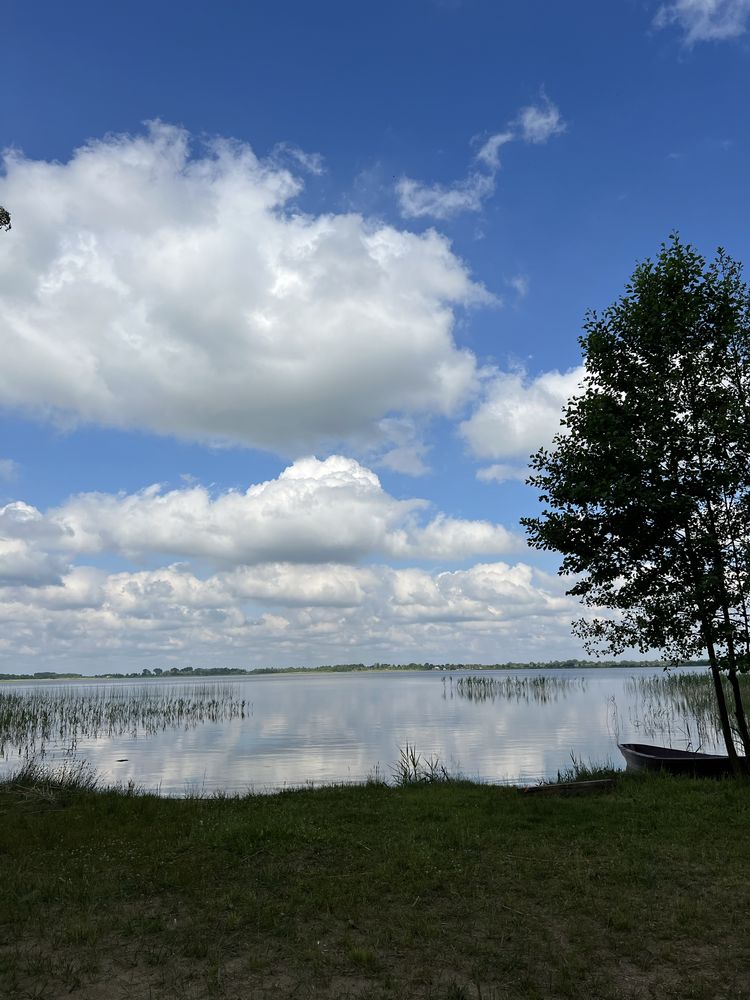 Відпочинок біля озера, село Любохини