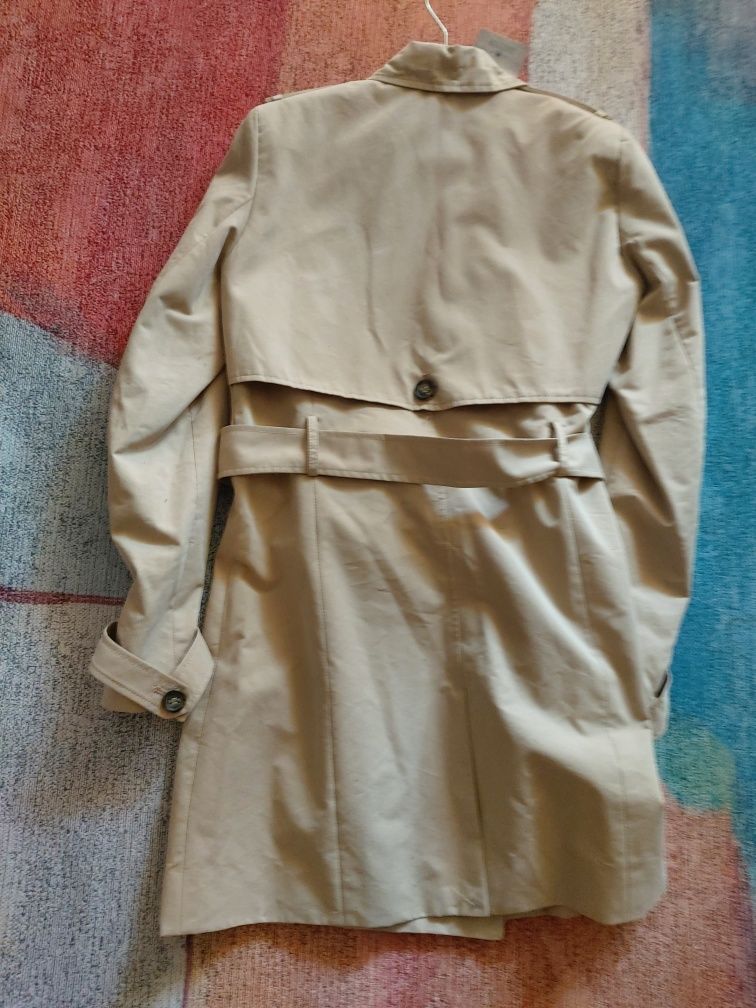 Pull&Bear nowy trencz beżowy rozmiar M