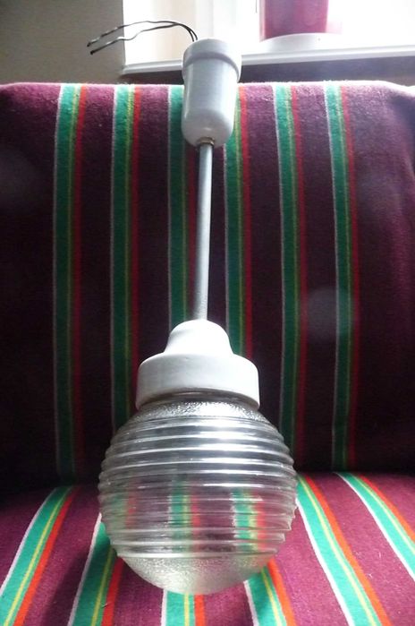 Lampa sufitowa, szklany klosz, antyk PRL