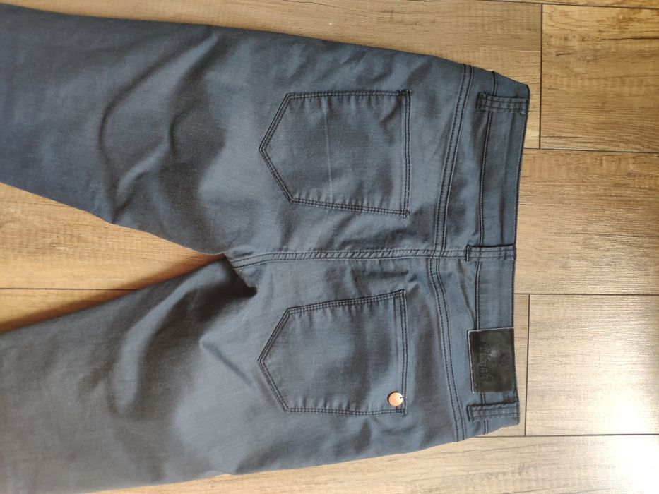 Jeansy Pieszak rozm 32/32