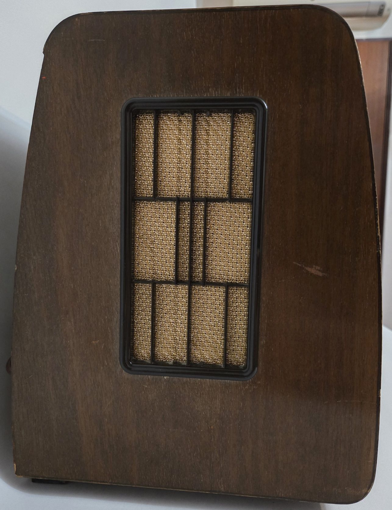 Rádio antigo reparado Wega