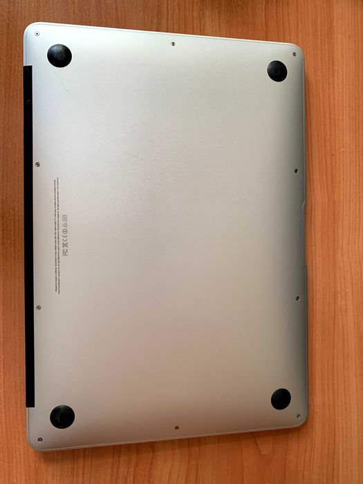 Ноутбук Apple a1466/ core i7 1,7ghz/ ram8gb/ ssd256gb/ intel hd5000