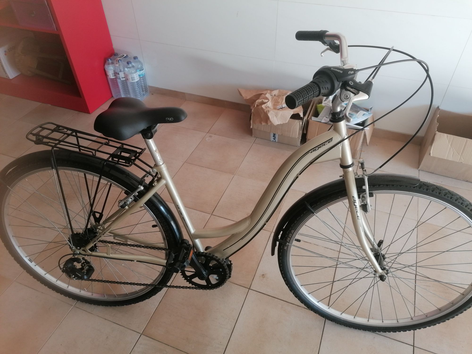 Bicicleta de mulher Agece