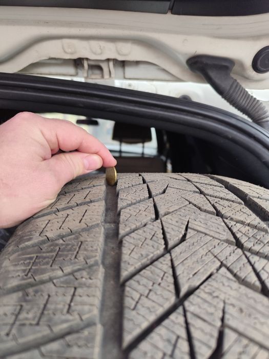 275 40 21 315 35 21 Grenlander IceHawke