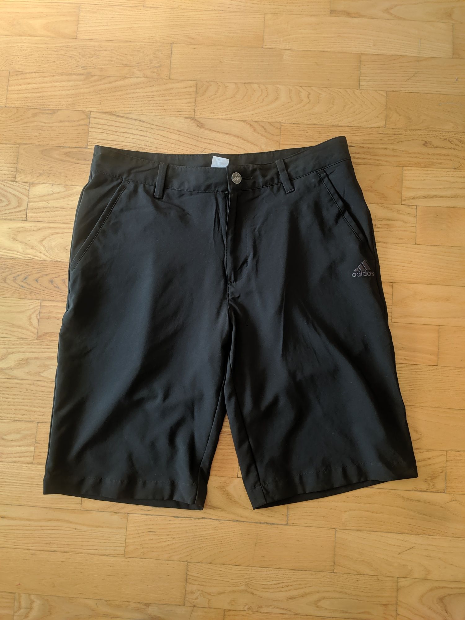 [30] Шорты Adidas