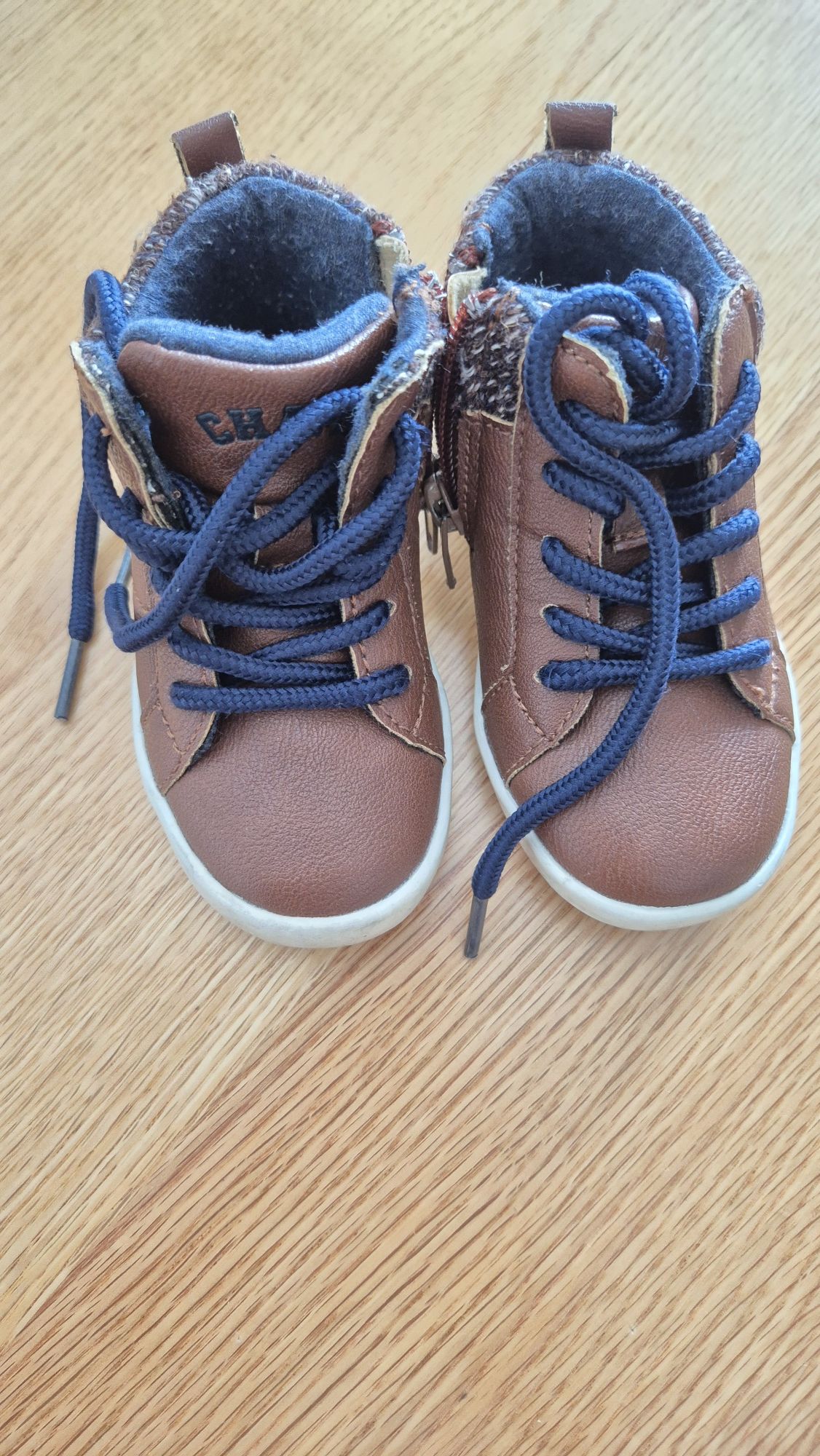 Buty dziecięce dla chłopca Reserved