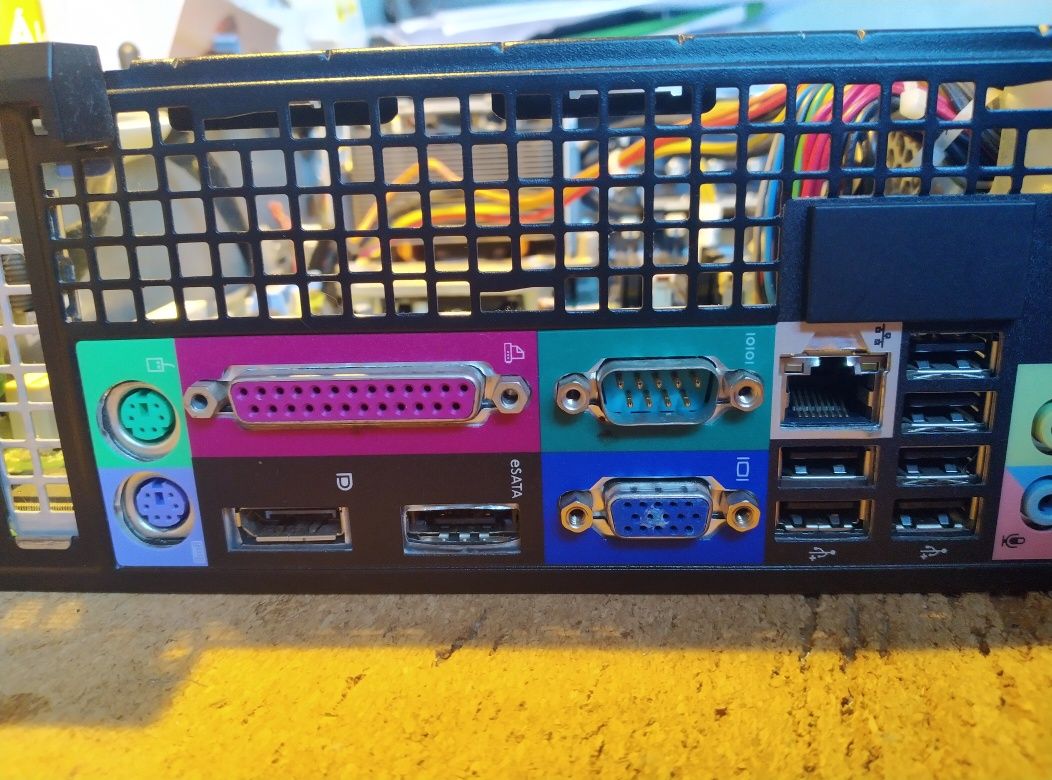 Torre Dell Optiplex 980 para Peças