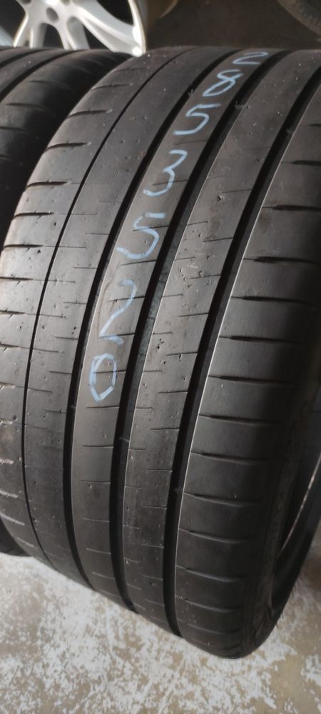Pneus 285/35/20  semi novos