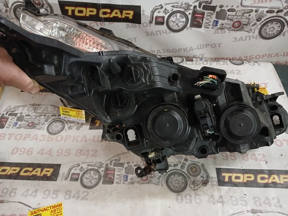 Фари фари на Пежо 208 Peugeot 208 Original .