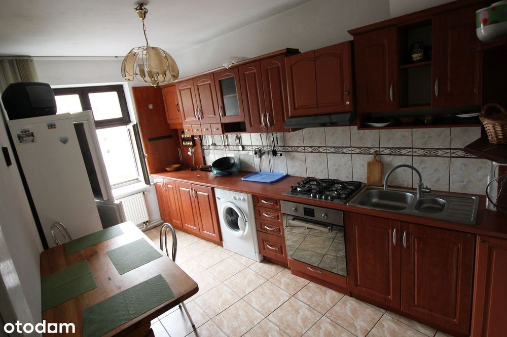 Przestronne 3-pokojowe mieszkanie blisko Centrum.