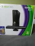 Sprzedam Xbox 360 z 2 padami i dyskiem 250gb+ kinekt