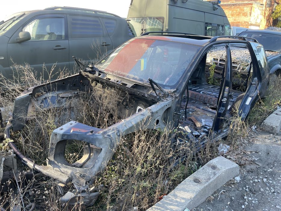 Кузов Mersedes ML W163