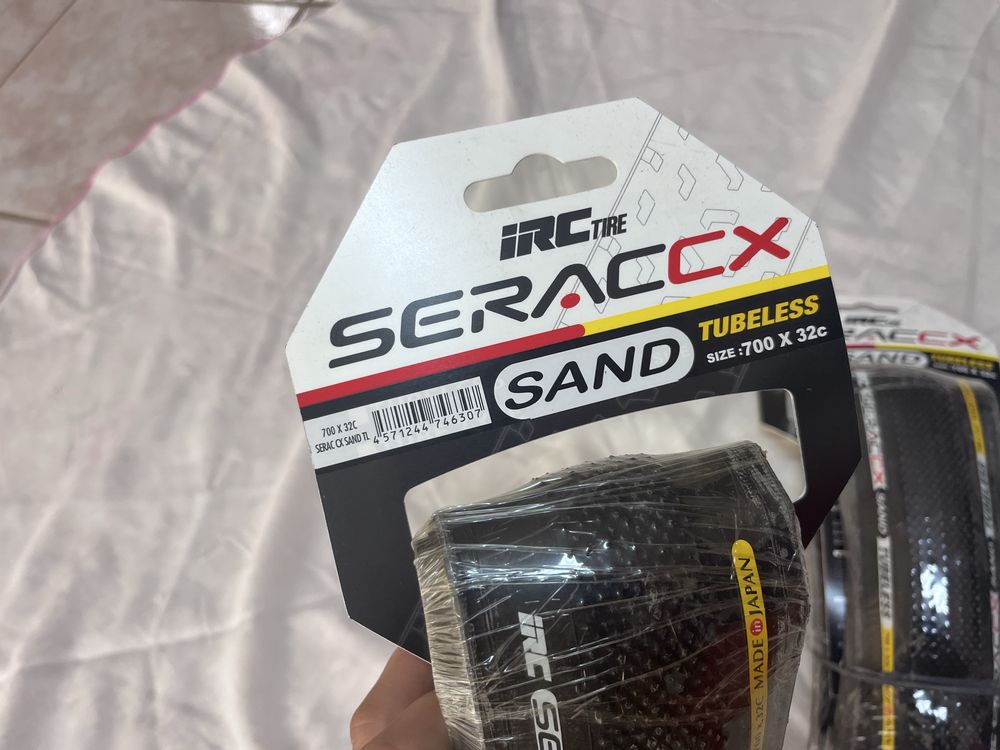 Pneus IRC 700x32