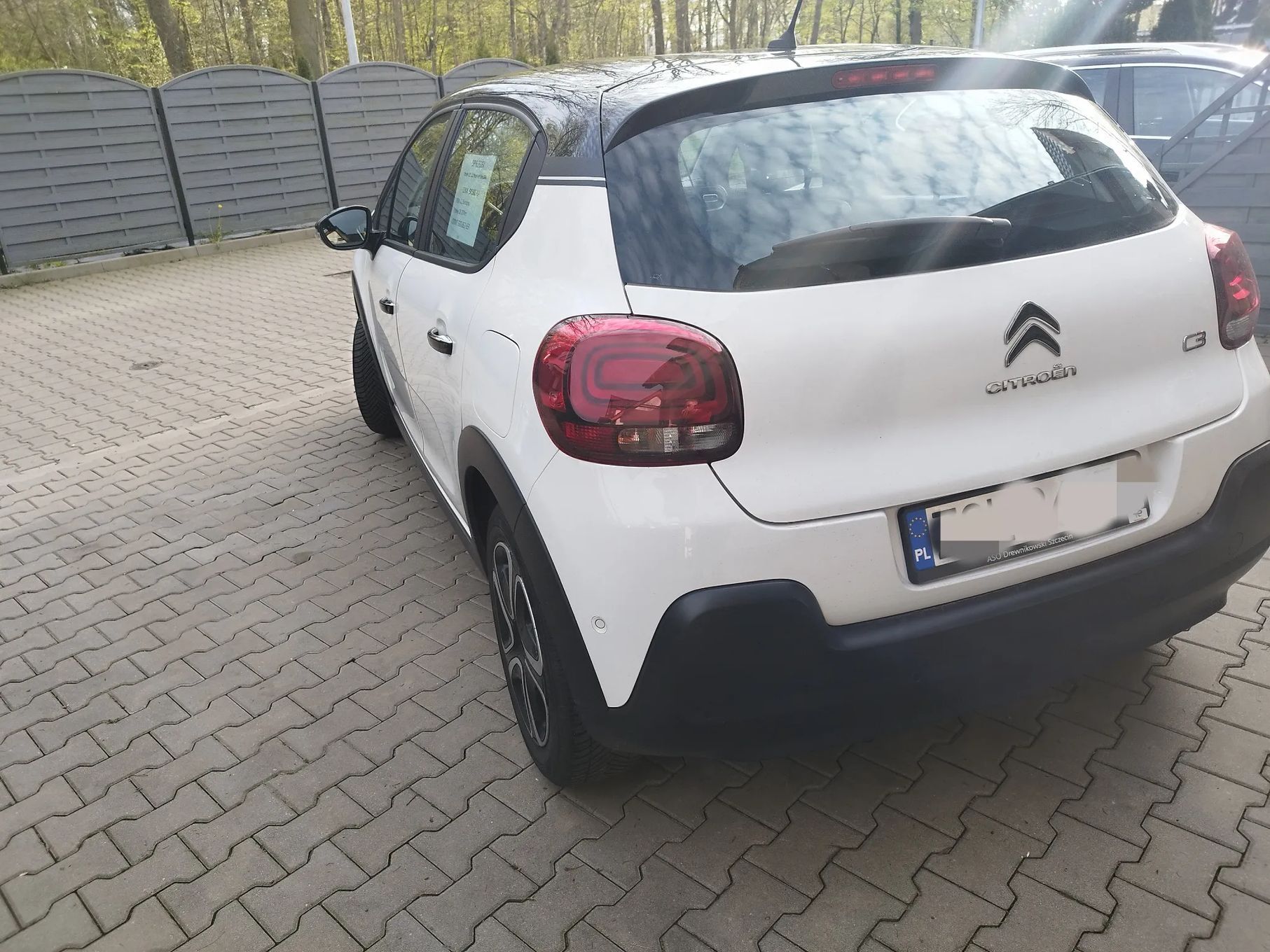 Citroën C3 Citroen C3 1.2 PureTech Shine przebieg 43 000 bardzo zadbane