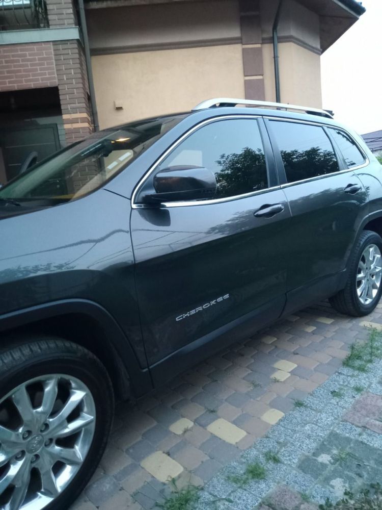 Jeep Cherokee KL (Limited) 4x4 4wd