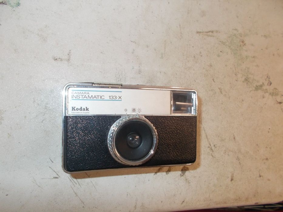 Maquina fotográfica antiga Kodak Instamatic 133x de 1971