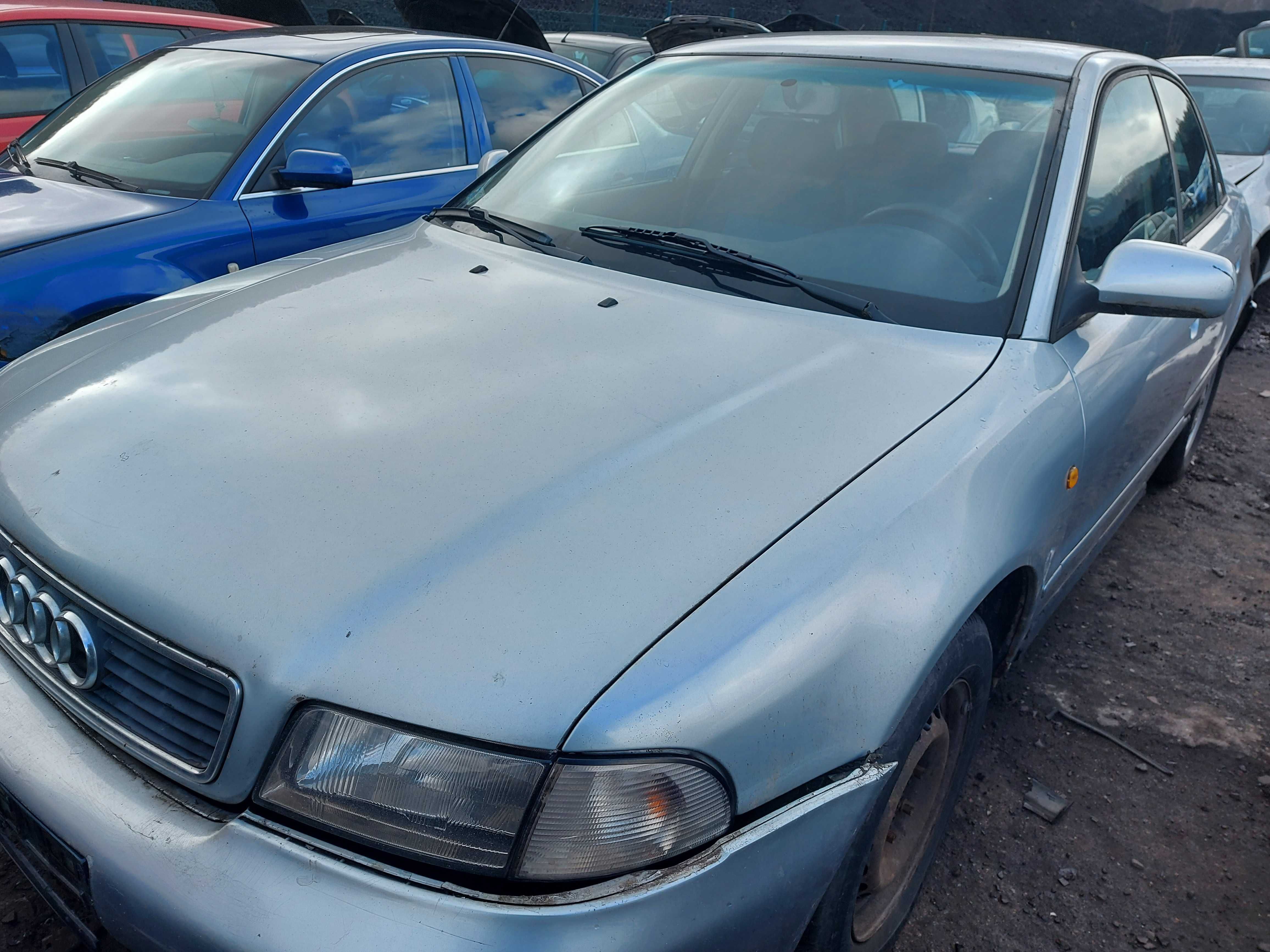 Audi A4 B5 wszystkie części LY7M FV transport/dostawa