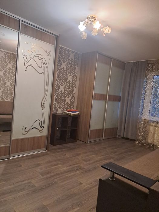 Сдам,Оболонь,посуточно 2-Х комн  ,м.Минская 7 мин