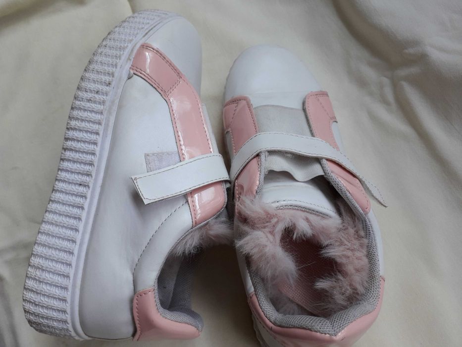 кросовки 35 р. осінні