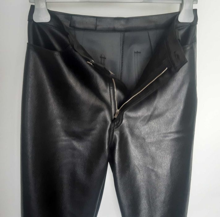 Calças Boca de Sino Napa Preta Tiger Alternative London Estimadas