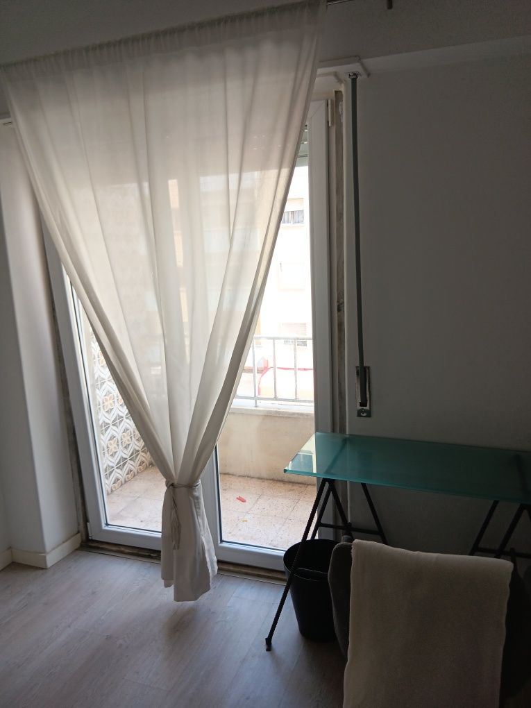 Disponivel em Agosto - Quartos no Cacém
