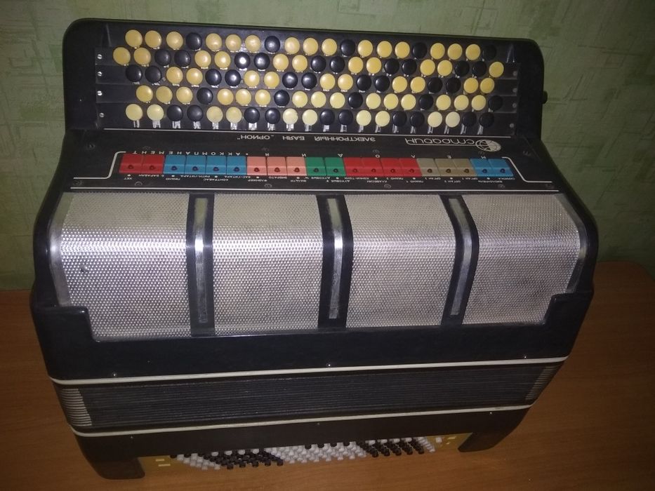 Баян пятирядный полный