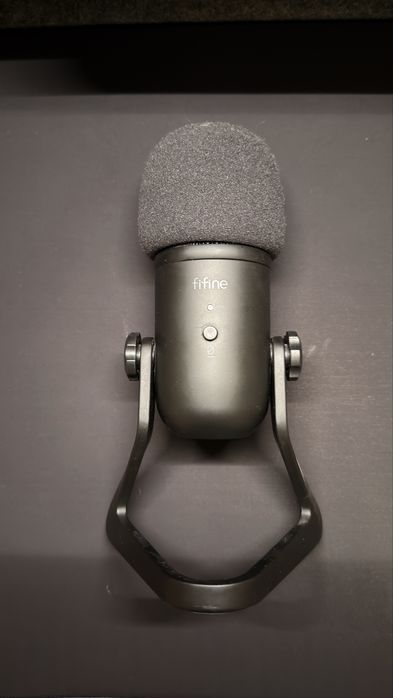 Студійний мікрофон Fifine K679