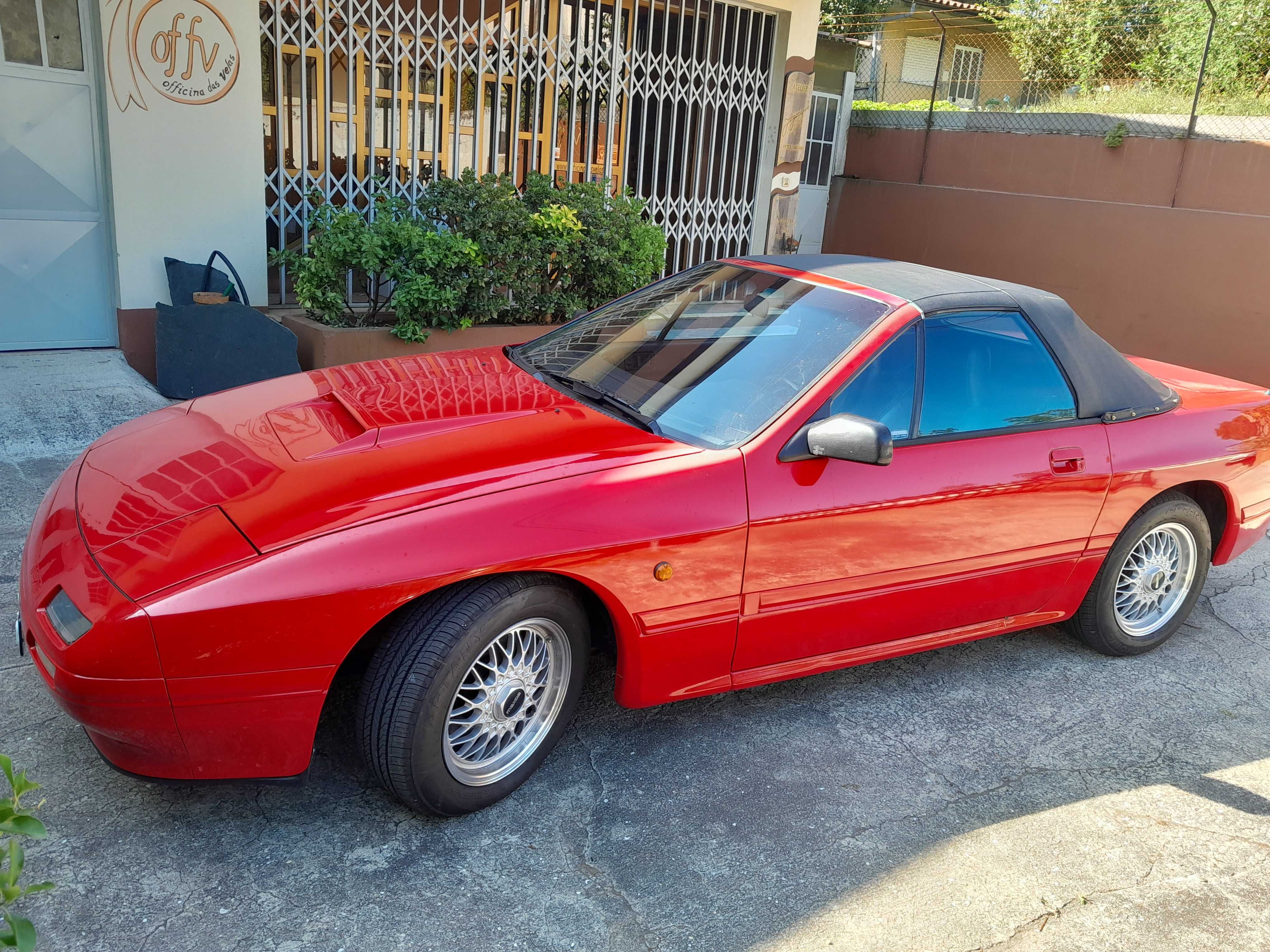 Mazda rx7 clássico inscrito no museu do caramulo