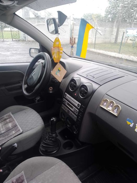 Автомобіль Ford Fusion