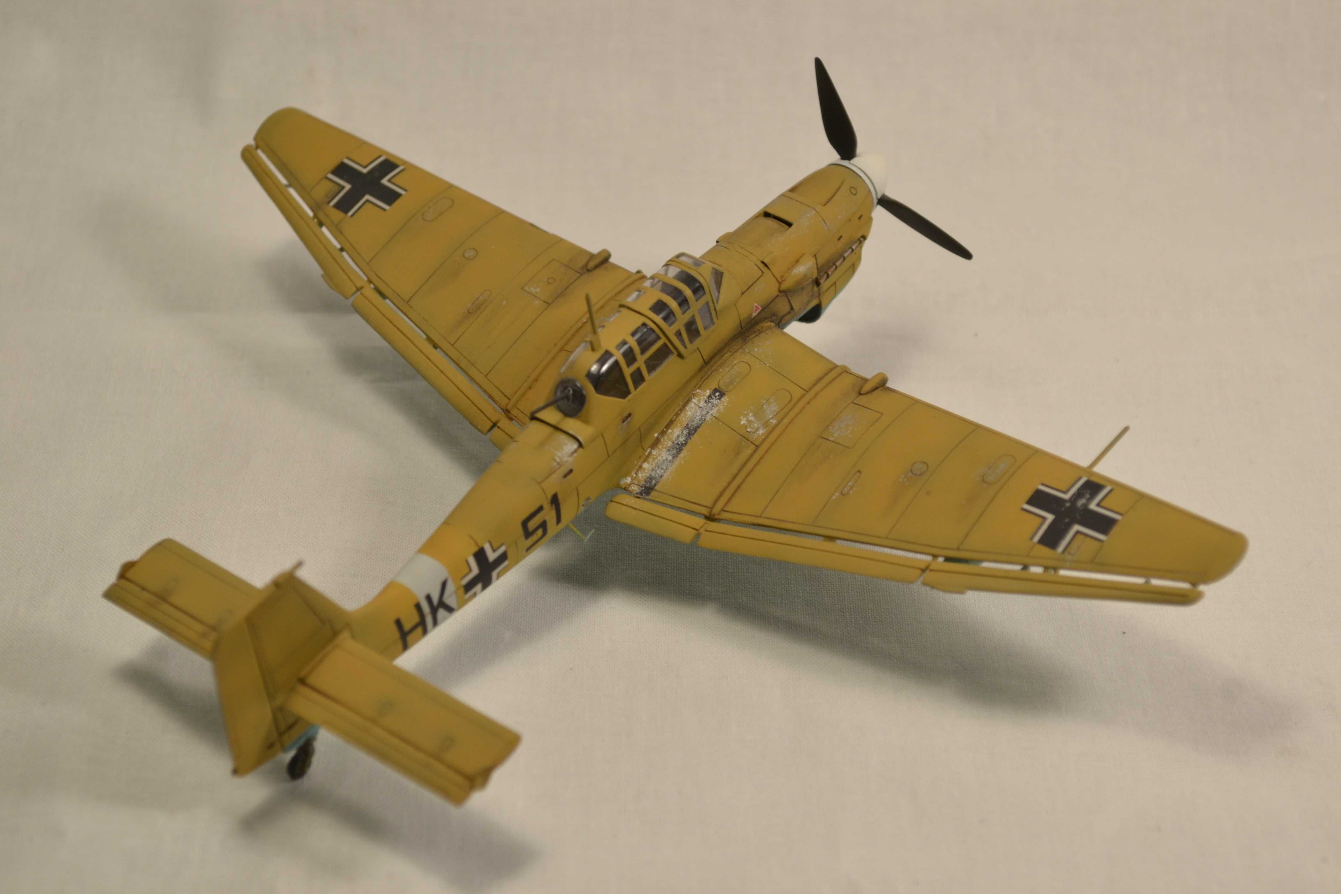 Junkers Ju-87 R2 Stuka ,,Sztukas" skala 1:72 -- GOTOWY MODEL